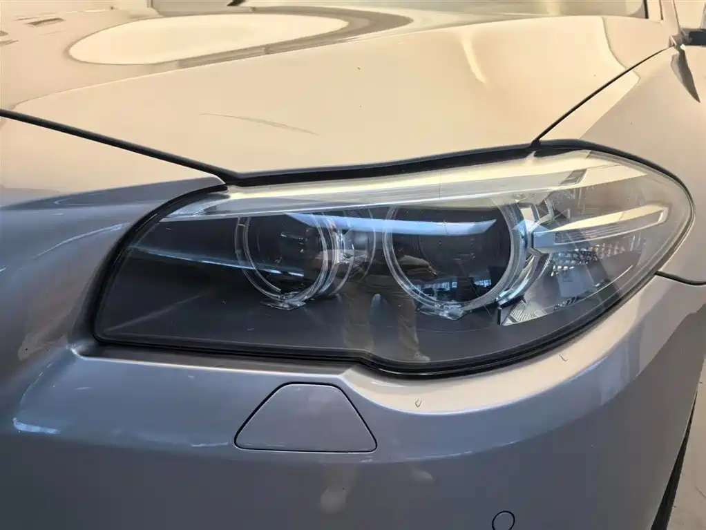 BMW 5 Series 2016 — фото 5