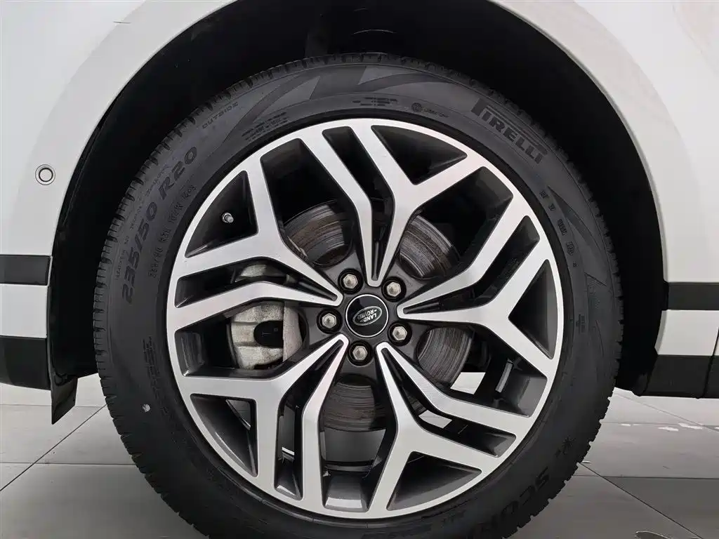 Land Rover Evoque 2020 — фото 17