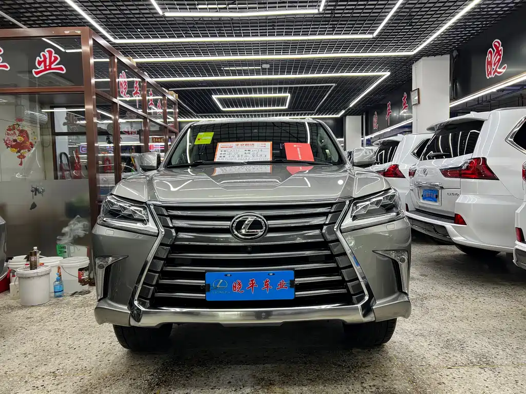 Lexus LX 2019