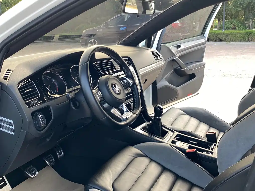 Volkswagen Golf 2016