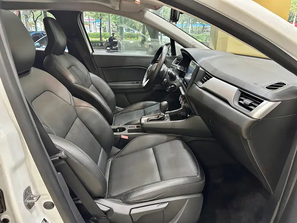 Renault Captur 2019 — фото 10