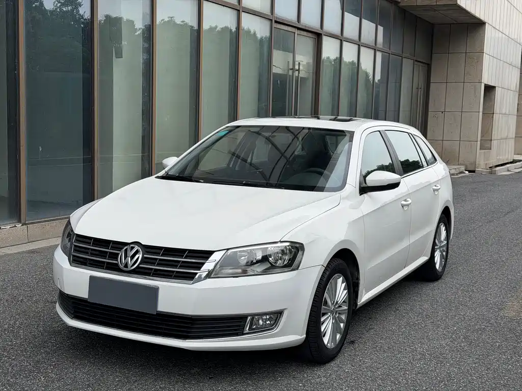 Volkswagen Gran Lavida 2013