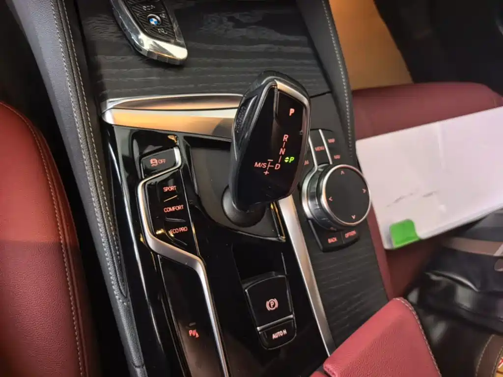 BMW 5 Series 2023 — фото 14