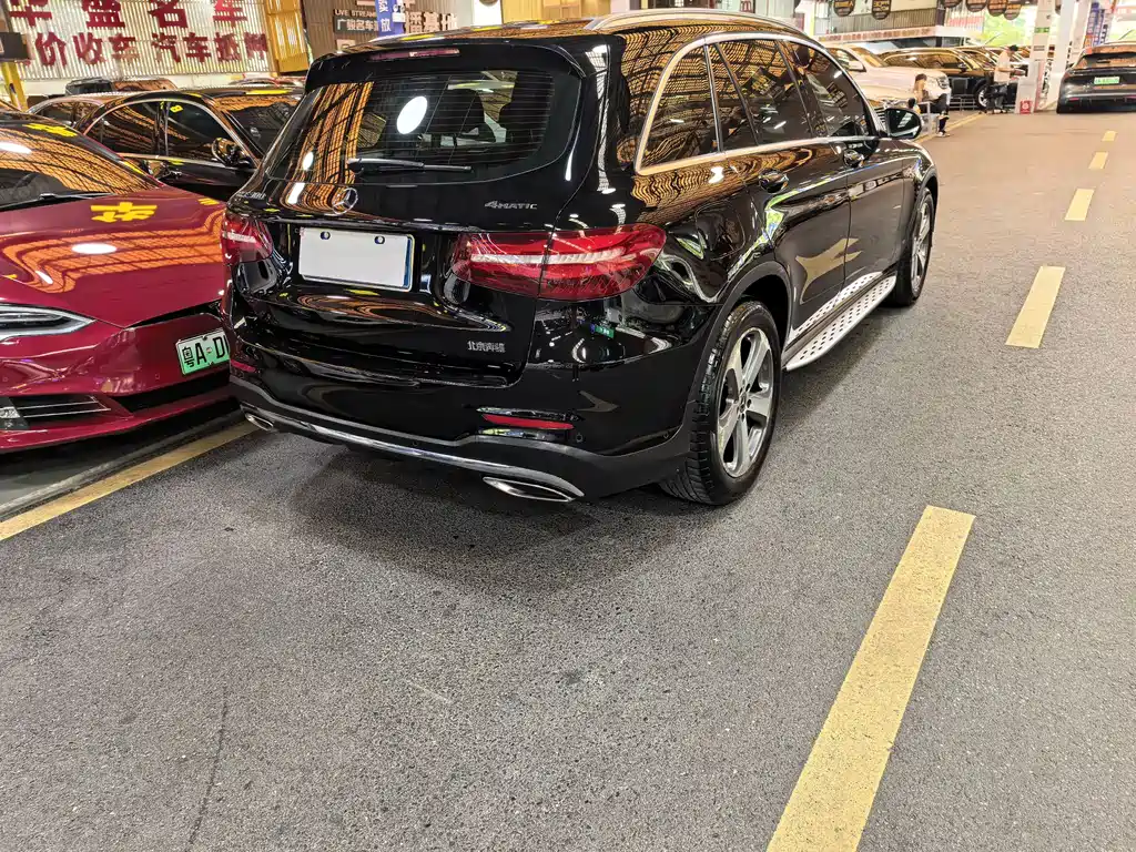 Mercedes-Benz GLC 2017 — фото 10