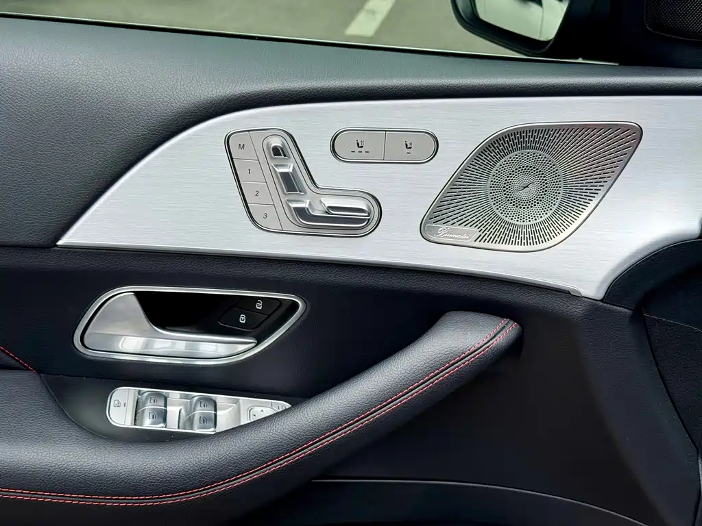 Mercedes-Benz GLE AMG 2025 — фото 16