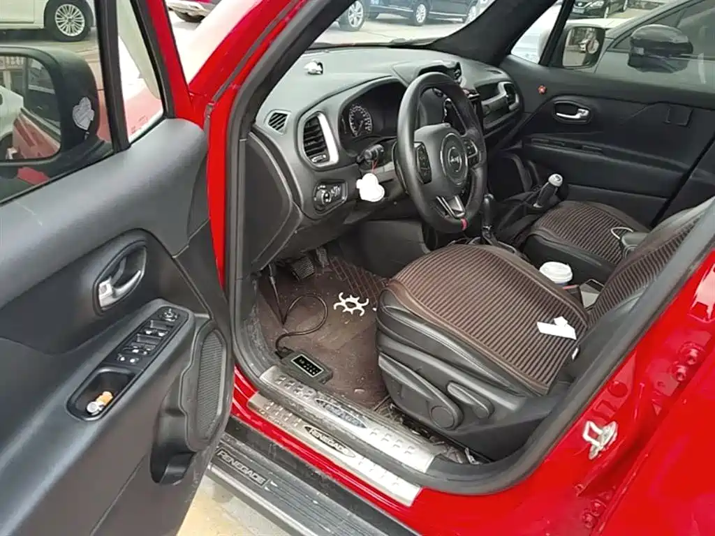 Jeep Renegade 2020 — фото 16