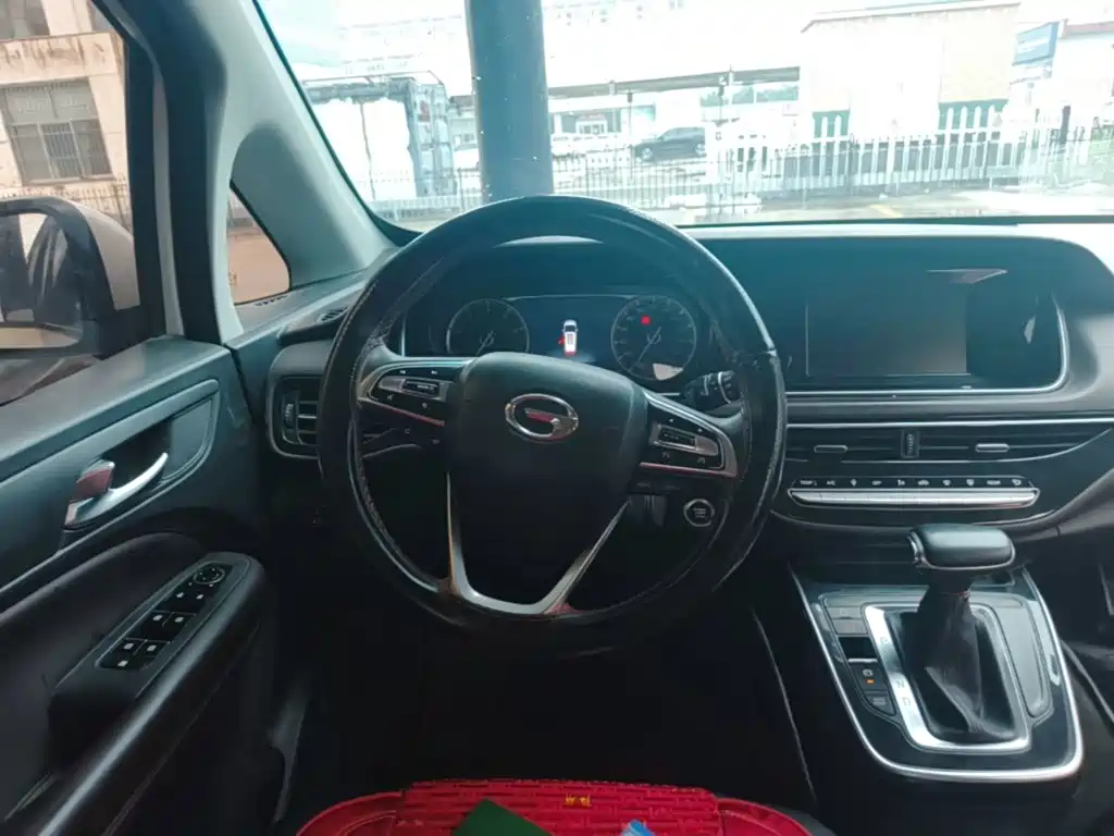 GAC Trumpchi M6 2020 — фото 11