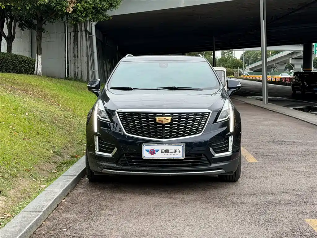 Cadillac XT5 2023 — фото 2