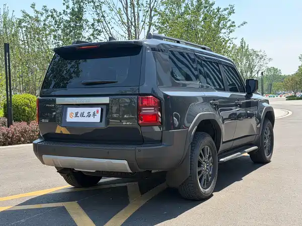 Toyota Prado 2024