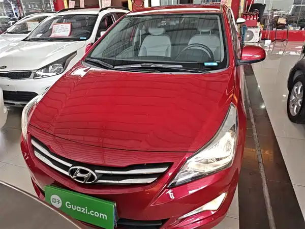 Hyundai Accent 2014