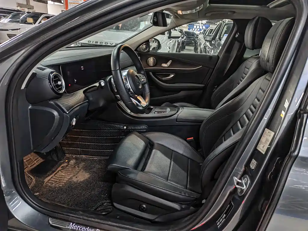 Mercedes-Benz E-Class 2019 — фото 14