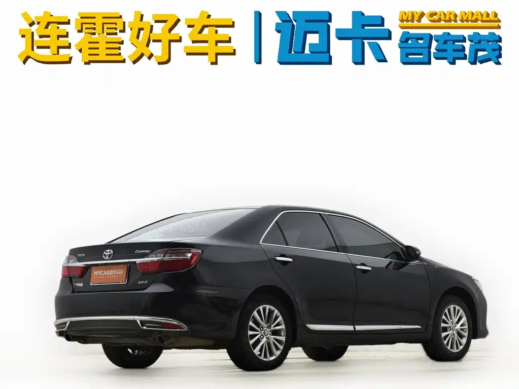 Toyota Camry 2018 — фото 7