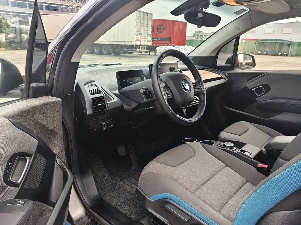 BMW i3 2017 — фото 8