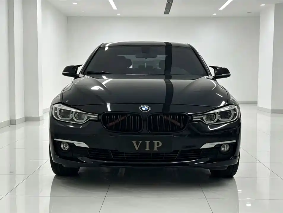 BMW 3 Series 2018 — фото 2