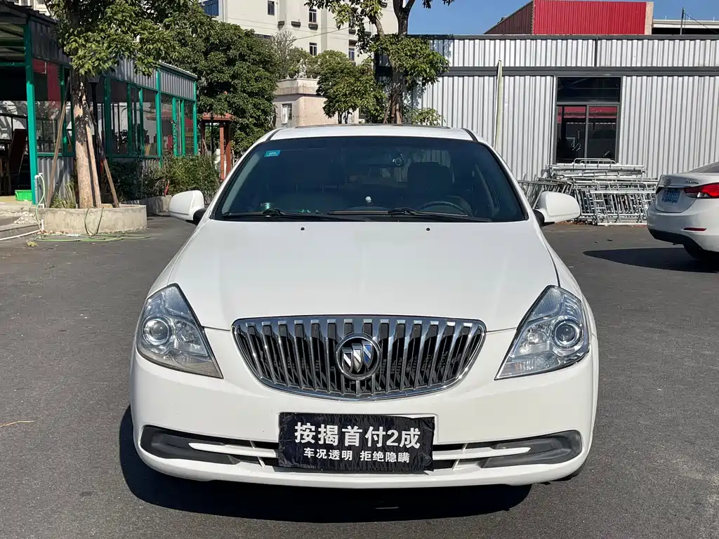 Buick Excelle 2015 — фото 2