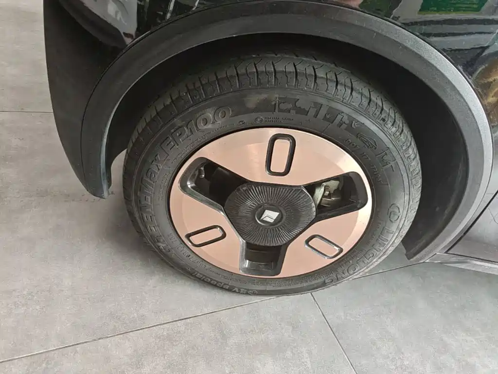 Baojun KiWi EV 2023 — фото 23