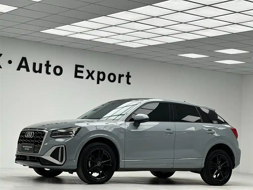 Audi Q2L 2023 — фото 7