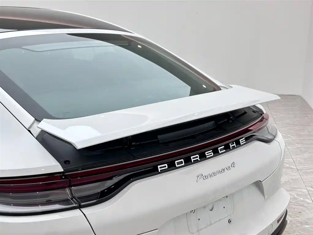 Porsche Panamera 2022 — фото 19