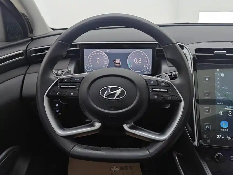 Hyundai Tucson 2023 — фото 15