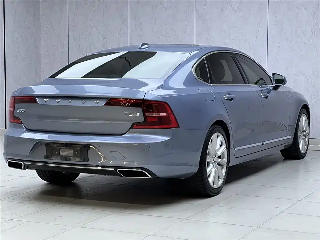 Volvo S90 2019 — фото 12