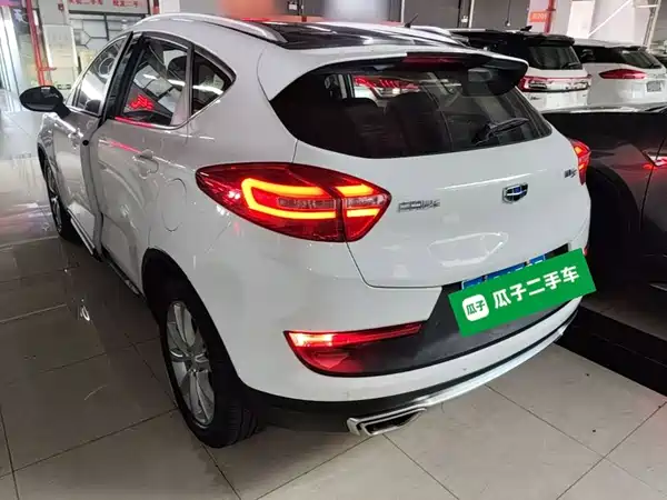 Geely Emgrand GS 2016