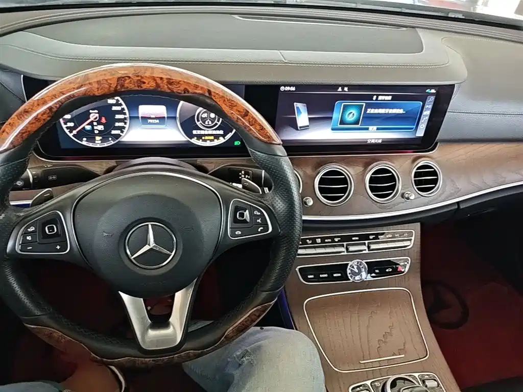 Mercedes-Benz E-Class 2018 — фото 10