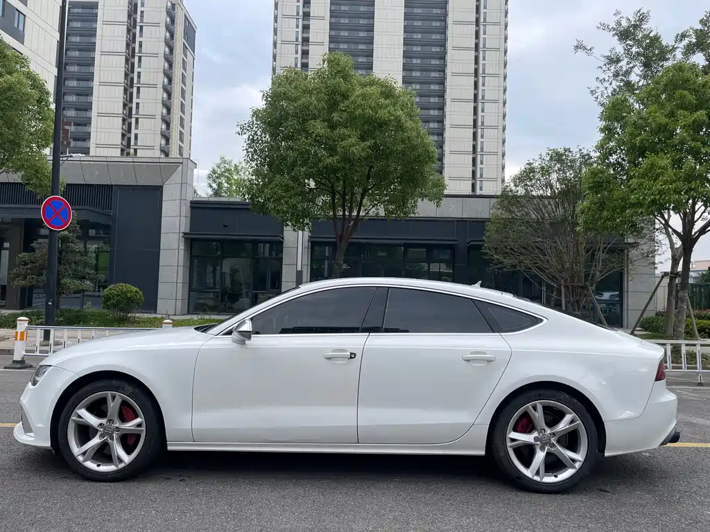 Audi A7 2014 — фото 4