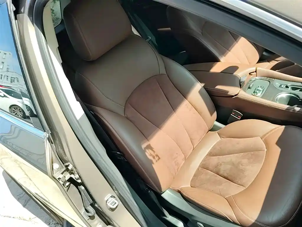 Buick Envision Plus 2017 — фото 25