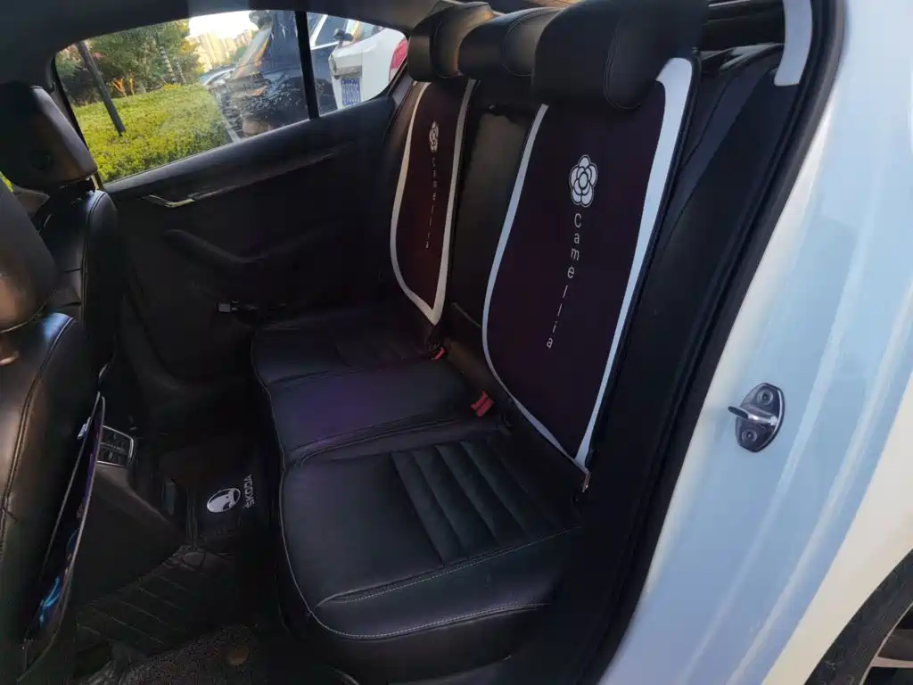 Skoda Octavia 2016 — фото 13