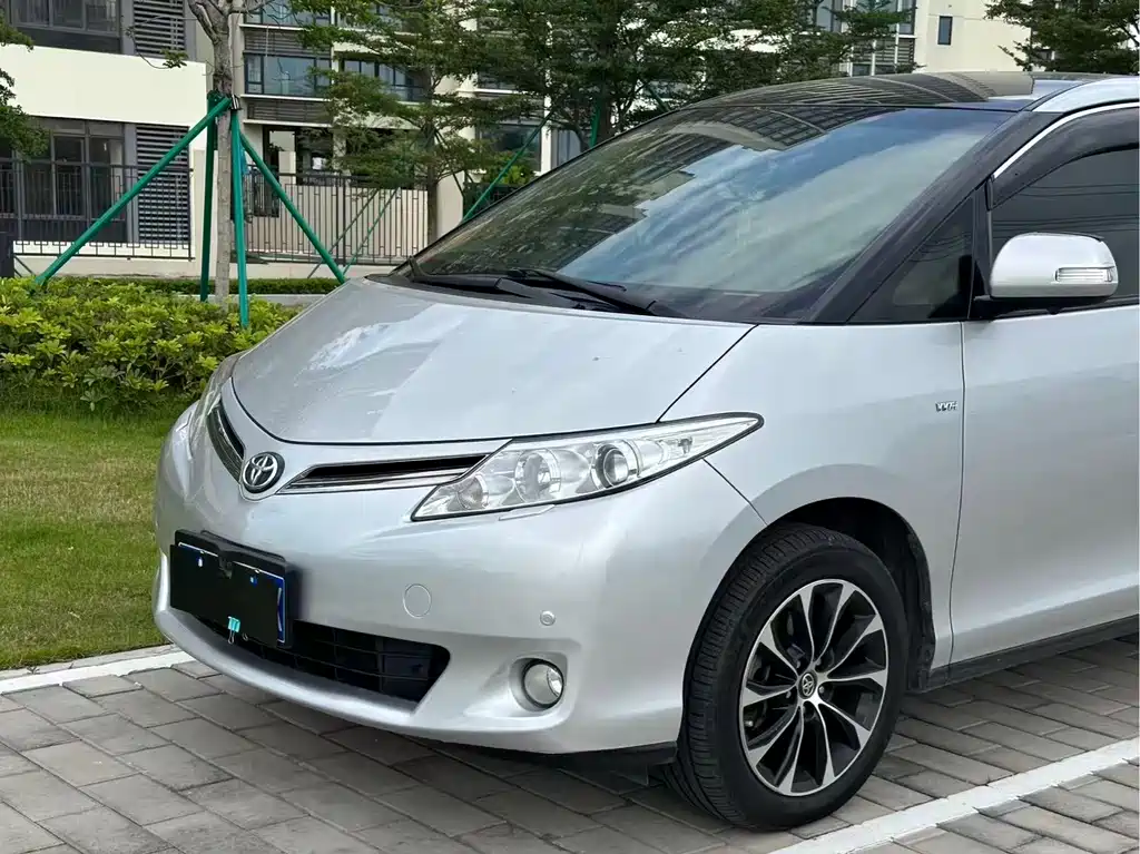 Toyota Previa 2013