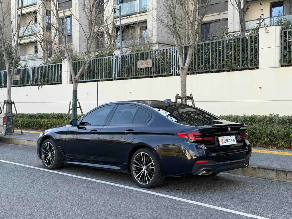 BMW 5 Series 2021