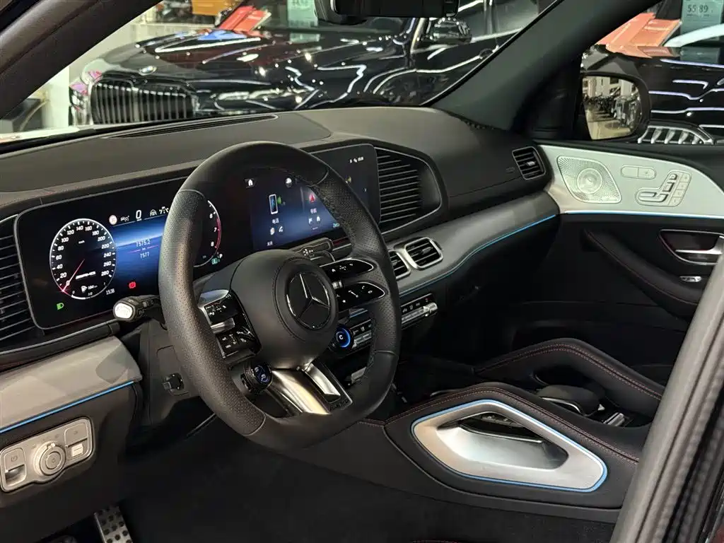 Mercedes-Benz GLE AMG 2025 — фото 9