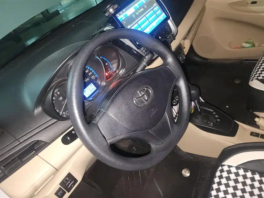 Toyota Vios 2017 — фото 14
