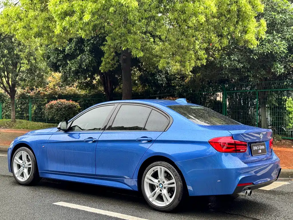 BMW 3 Series 2017 — фото 9