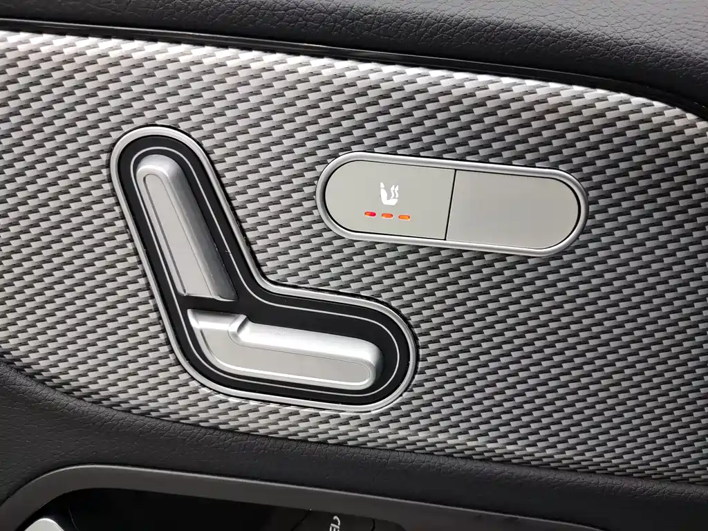 Mercedes-Benz GLA 2021 — фото 16