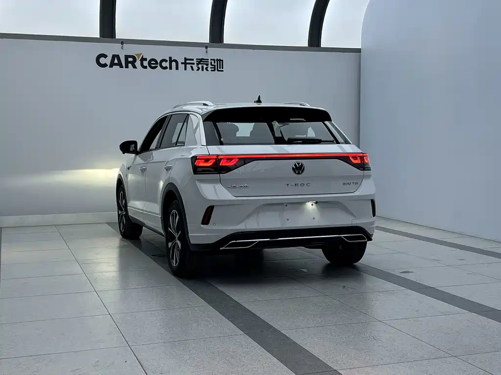 Volkswagen T-Roc 2025