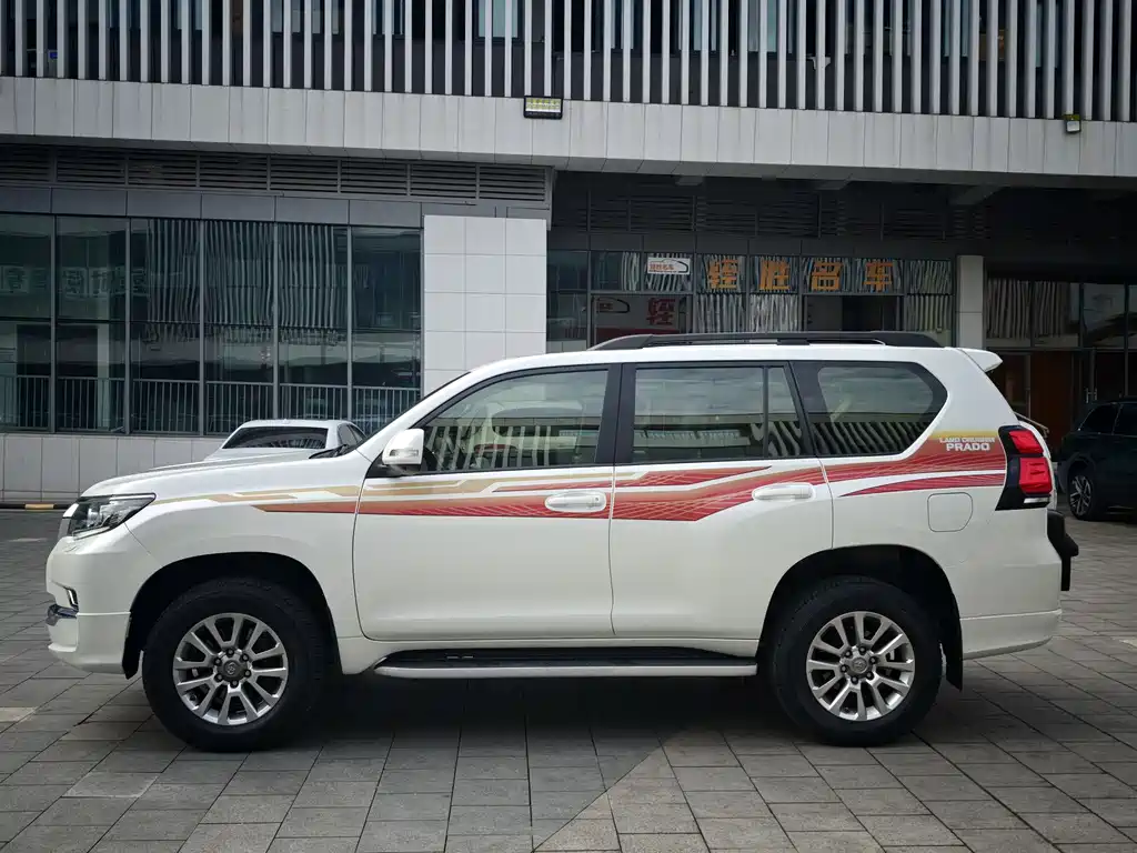 Toyota Prado 2019 — фото 3