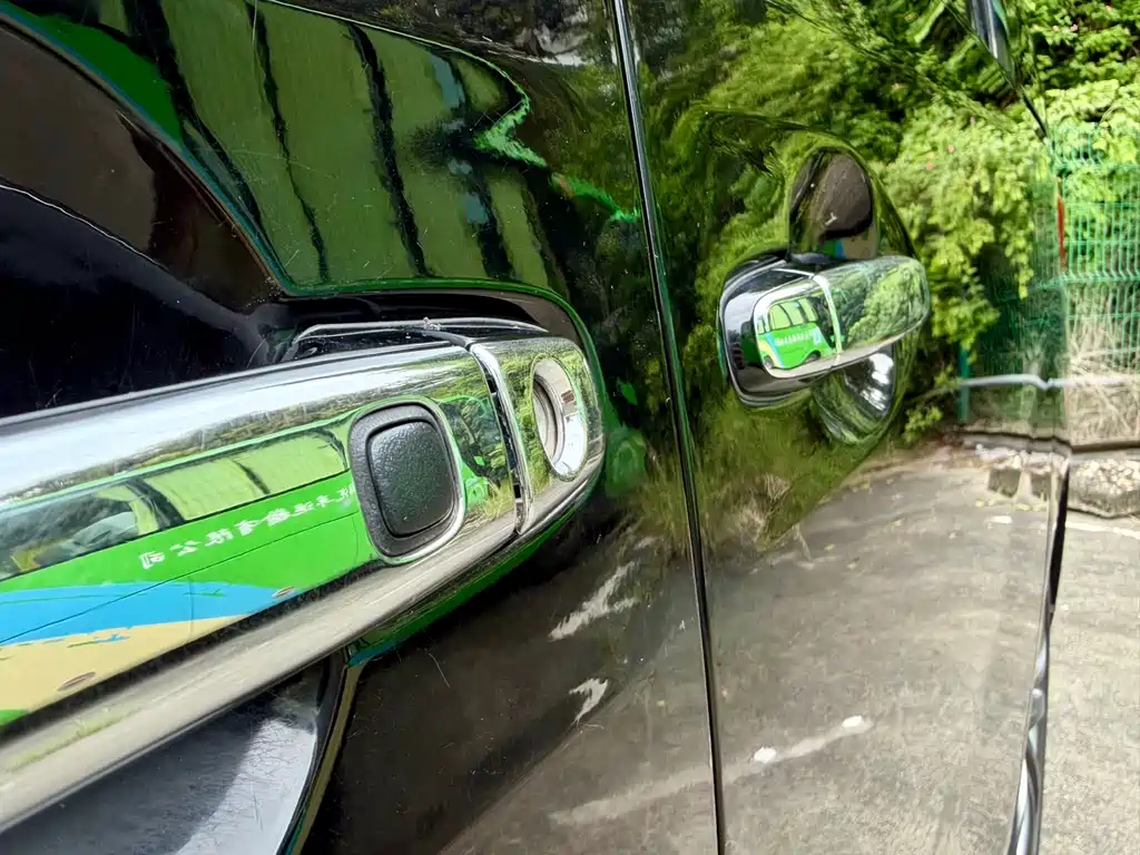 Toyota Alphard 2012 — фото 10