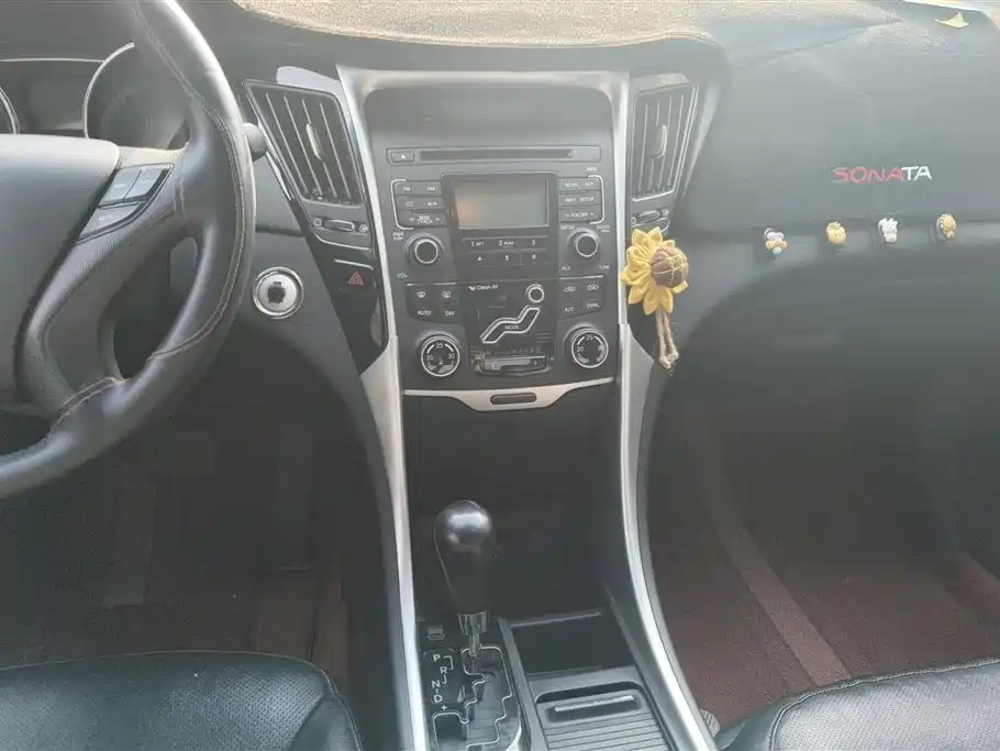 Hyundai Sonata 2015 — фото 13