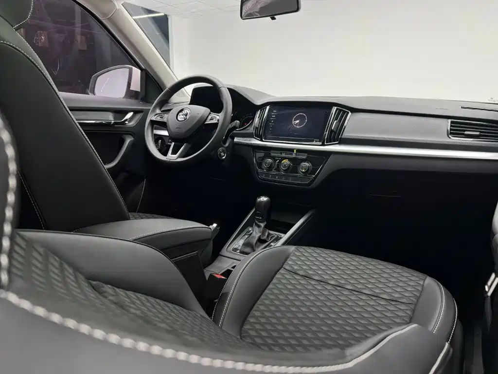 Skoda Kamiq 2021 — фото 22