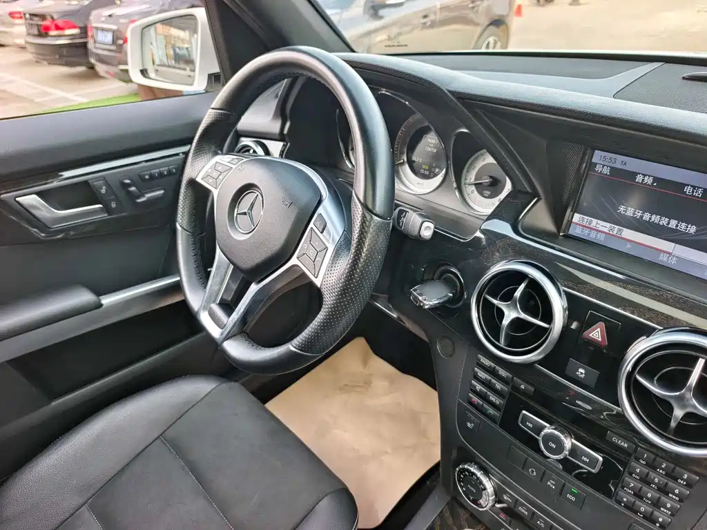 Mercedes-Benz GLK-Class 2015 — фото 18