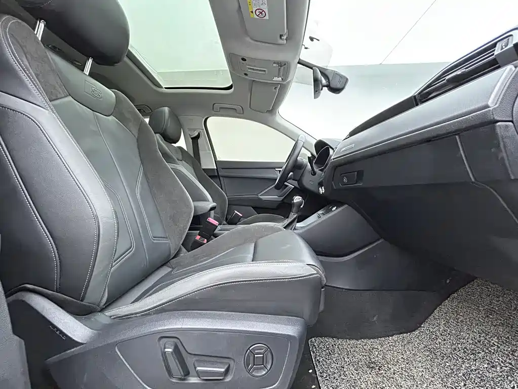 Audi Q3 Sportback 2021 — фото 10