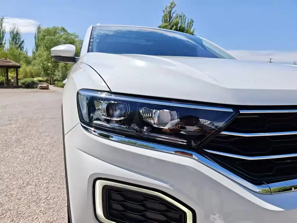 Volkswagen T-Roc 2022 — фото 10