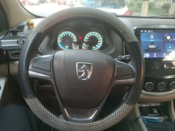 Baojun 730 2015