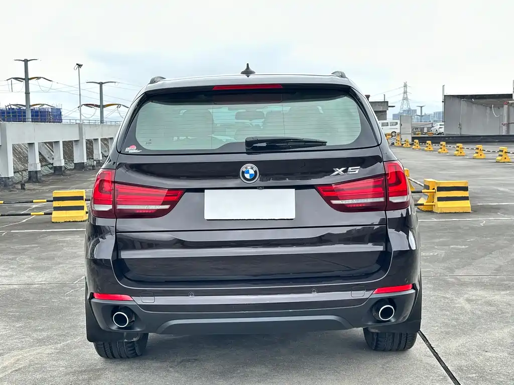 BMW X5 2015 — фото 8
