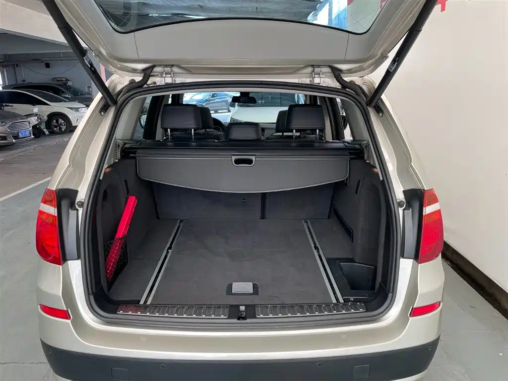 BMW X3 2014 — фото 17