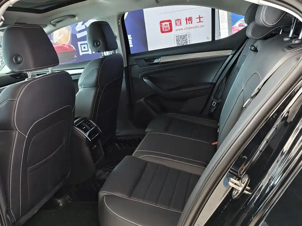 Skoda Superb 2023 — фото 14