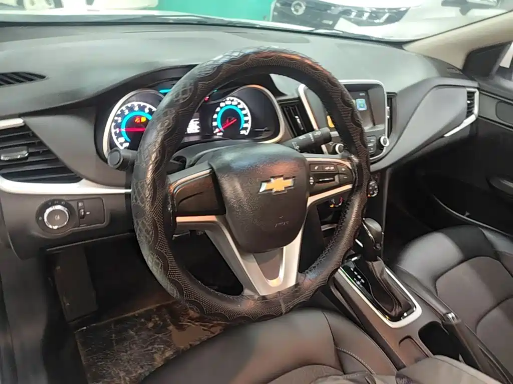 Chevrolet Cavalier 2018 — фото 11