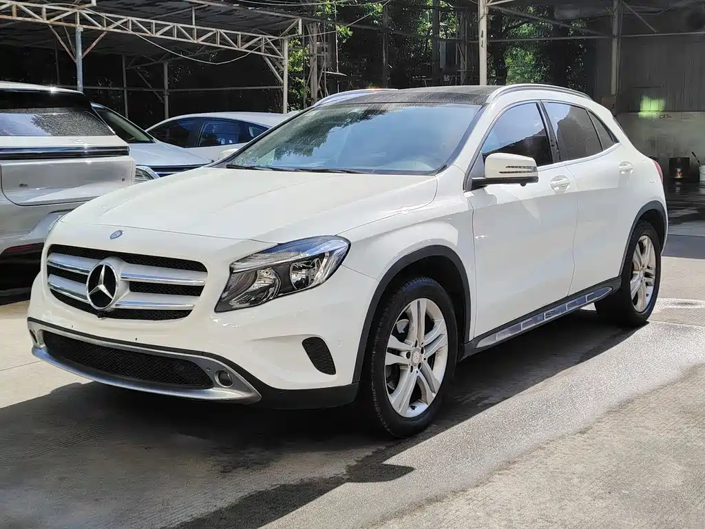 Mercedes-Benz GLA 2015 — фото 1