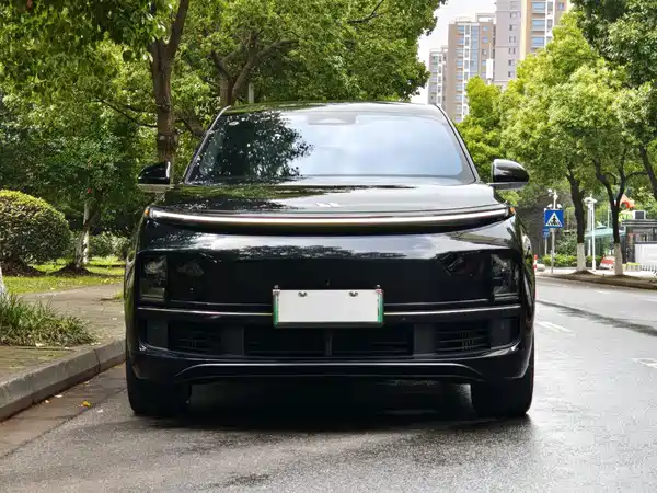 Li Auto L8 2023
